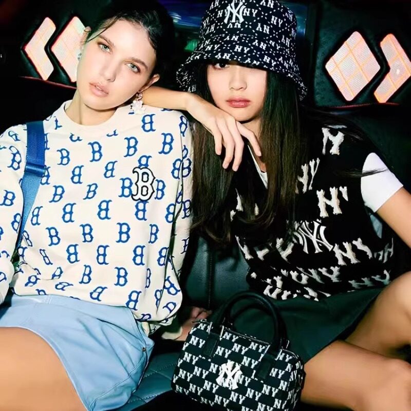 MLB 남성과 여성 커플 니트 오래된 꽃 풀 라벨 복고풍 스포츠 스웨터 V 넥 조끼 재킷 3AKPM0331