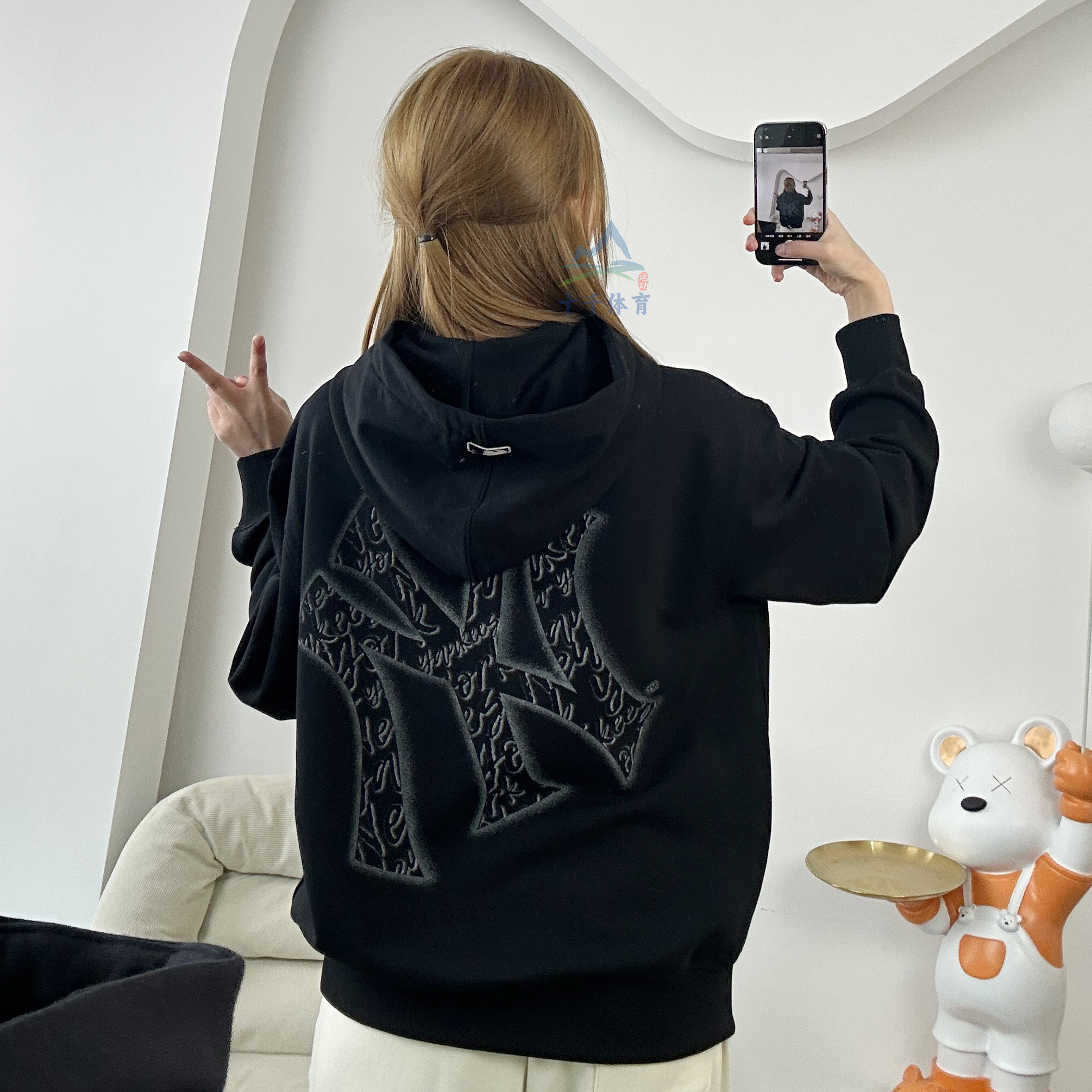 25秋季新款MLB连帽卫衣男女NY印花大标运动休闲套头衫3AHDB0654