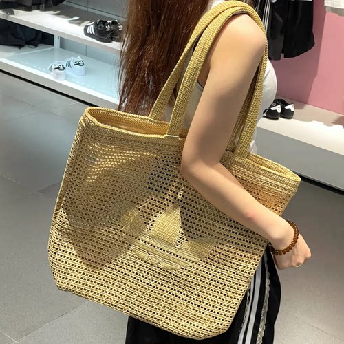 阿迪达斯三叶草镂空编织单肩包