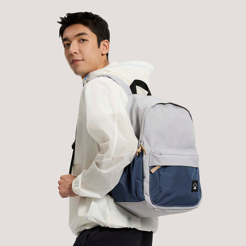 26新款adidas阿迪达斯通勤运动双肩背包双拉链书包KR5114/KR5117