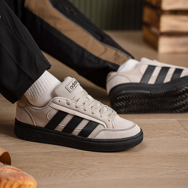 阿迪达斯面包鞋26春女运动休闲板鞋HQ7376/HQ7370/HQ7371/HQ7360