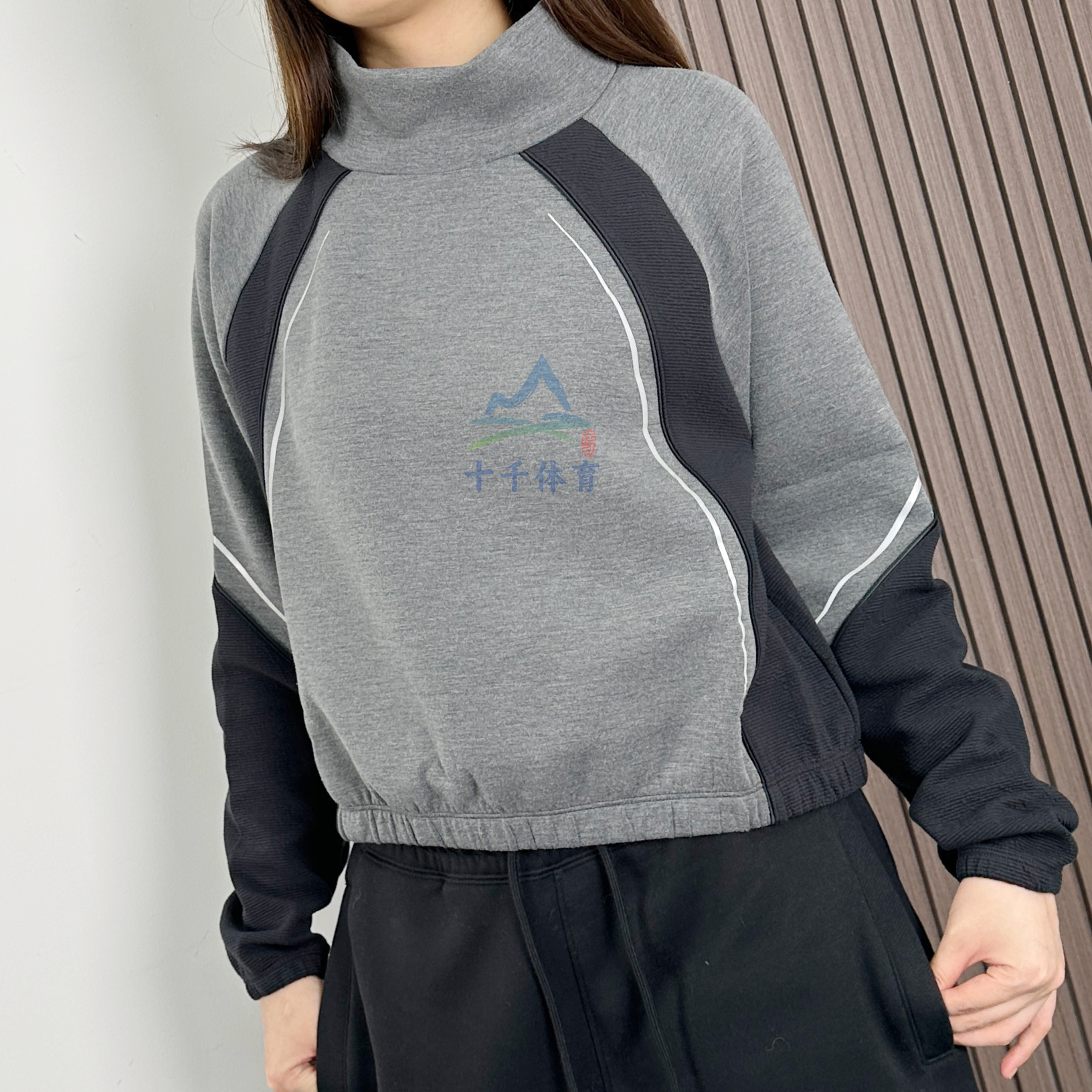 安德玛半高领训练运动卫衣套头衫