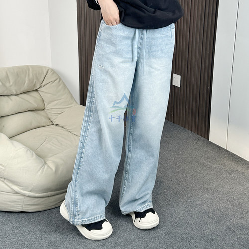 阿迪达斯三叶草女子运动牛仔裤