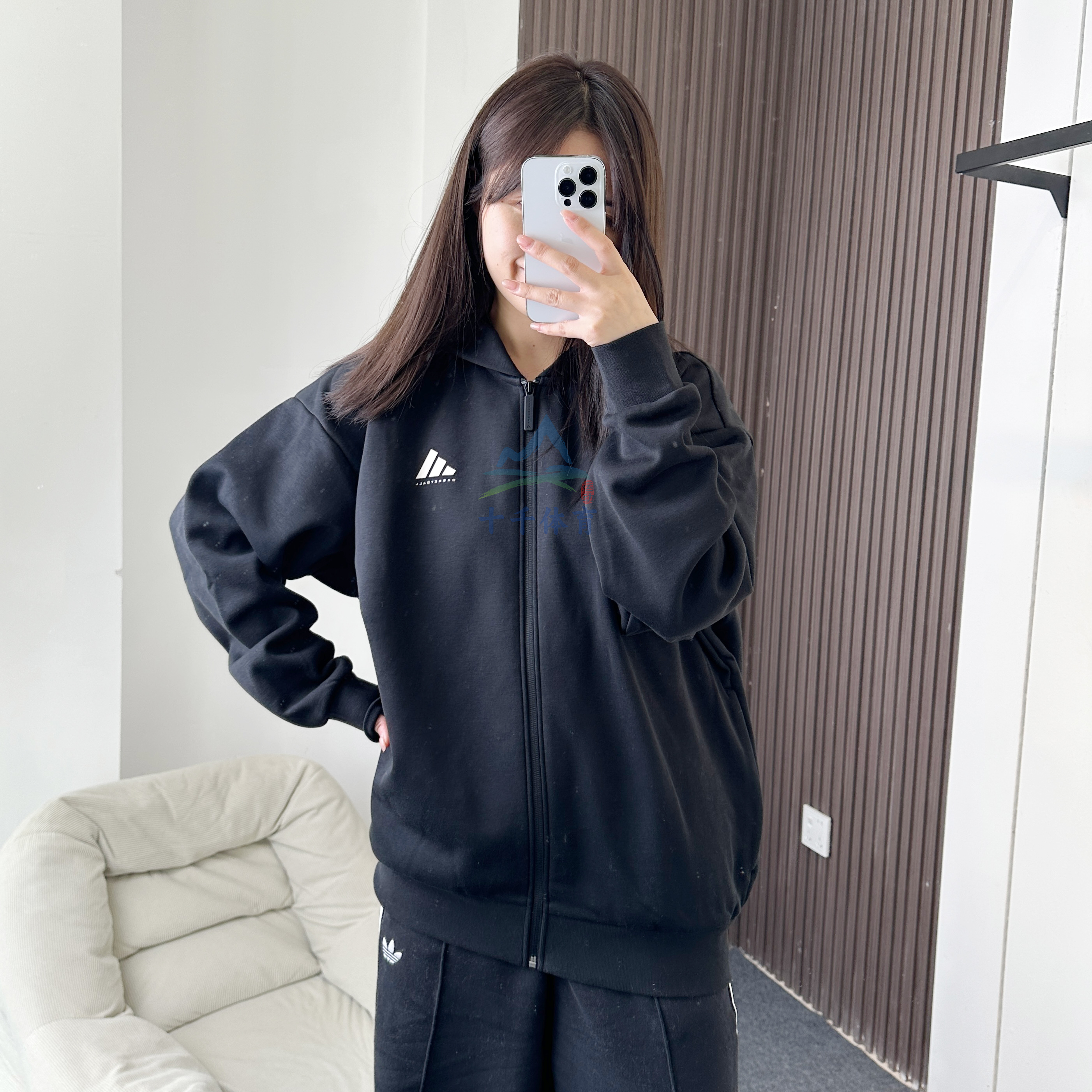 阿迪达斯连帽夹克男女运动外套