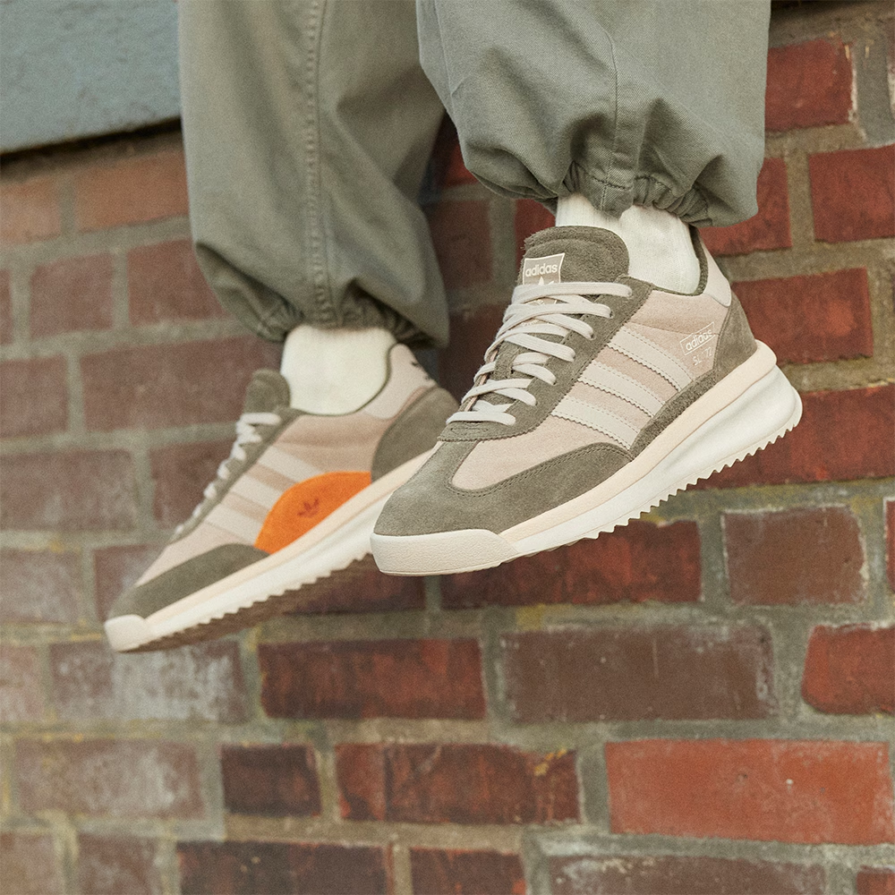 阿迪达斯三叶草男女运动鞋耐磨