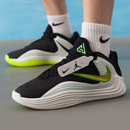 Nike耐克男子运动缓震透气篮球鞋