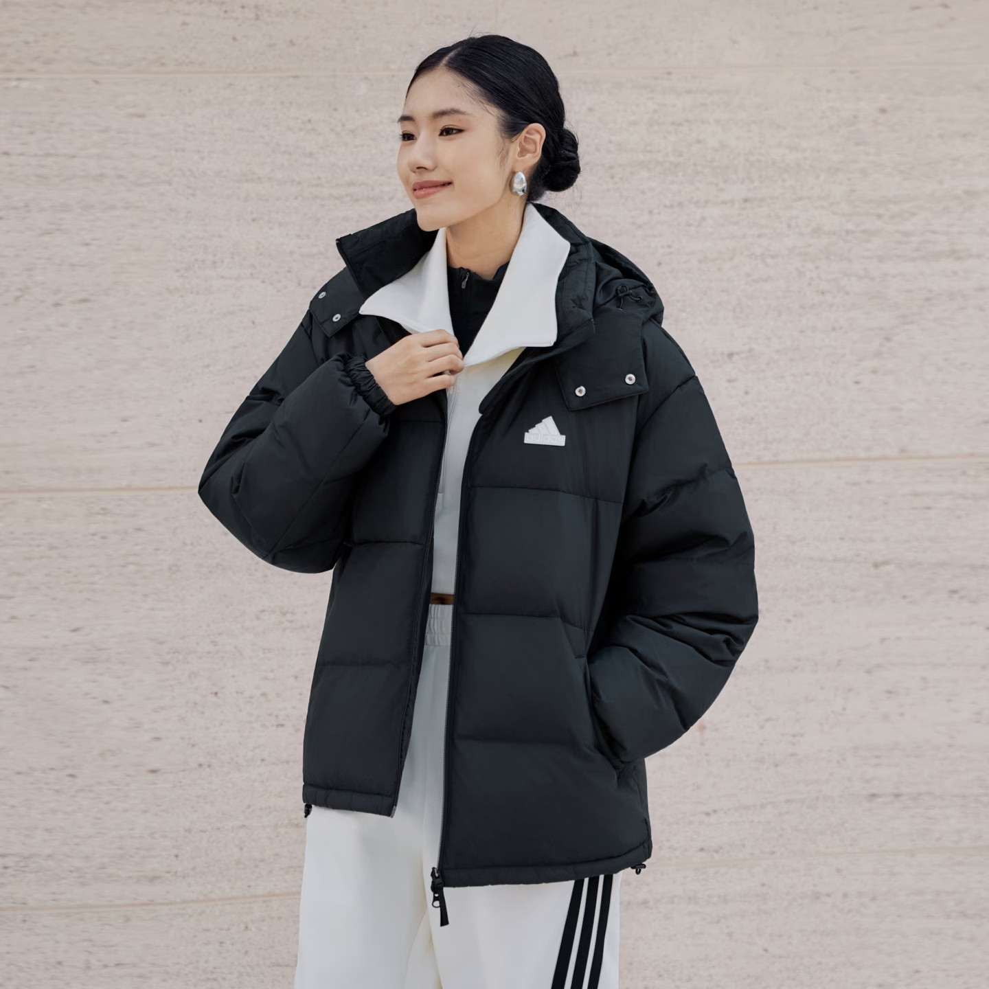 Adidas阿迪达斯男女运动宽松连帽羽绒服KF1784/KH3421/KF8761