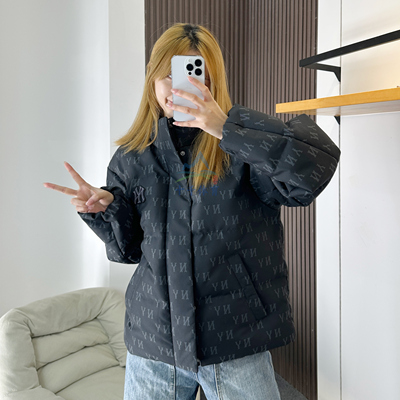 MLB老花满印鹅绒短款运动羽绒服