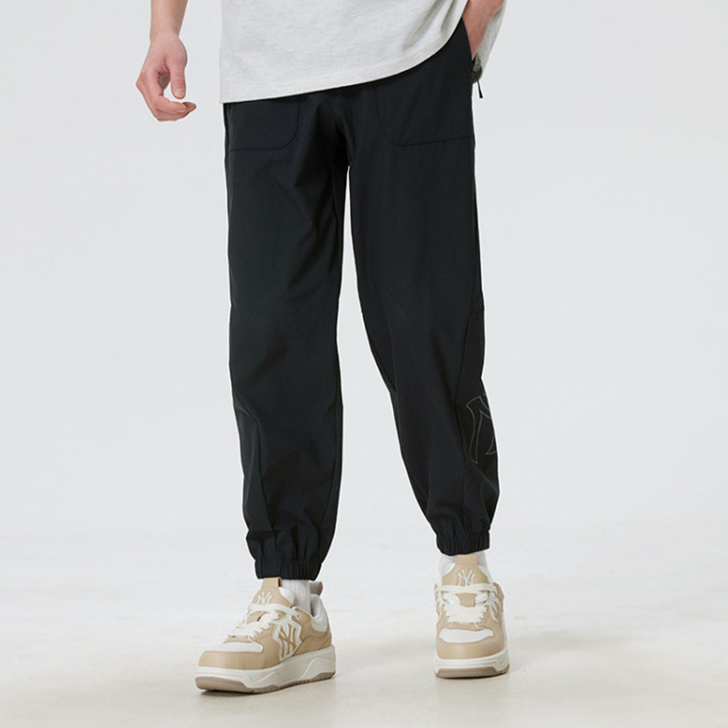 MLB男女长裤26新款NY大标印花情侣束脚休闲训练运动裤3AWPB0463