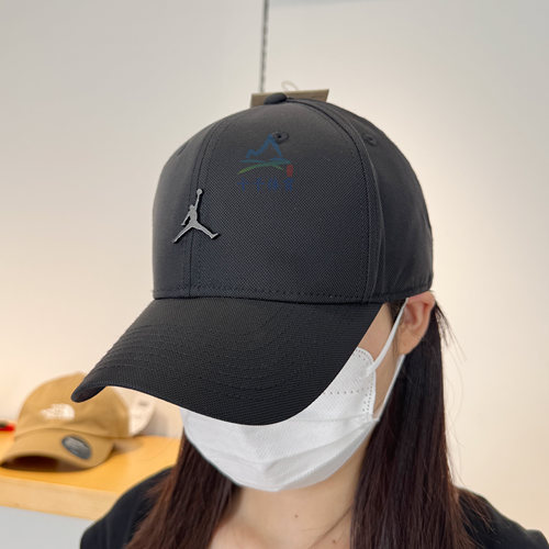 耐克拼接刺绣半硬顶运动棒球帽