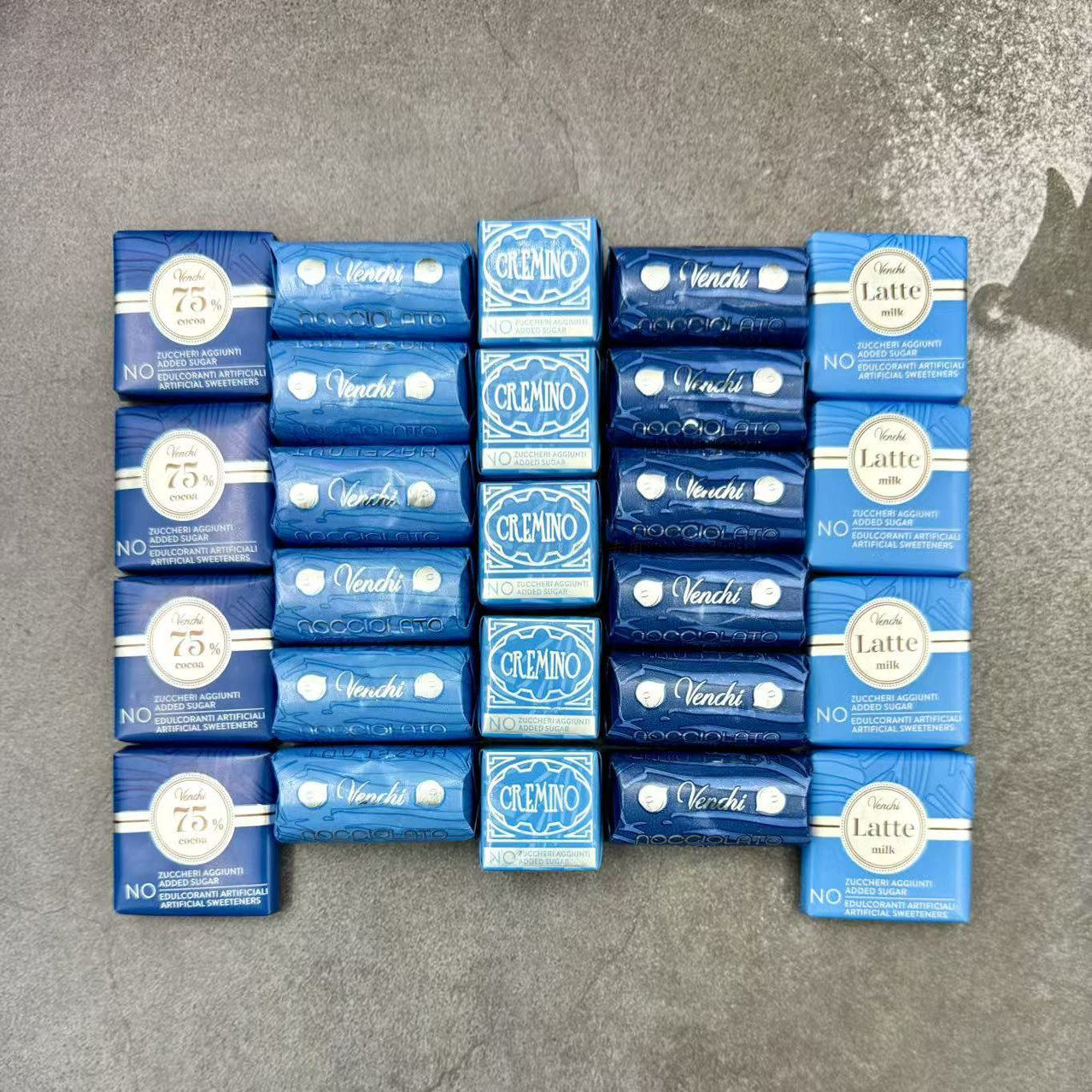 现货 意大利进口闻绮Venchi无糖无糖醇黑巧克力榛子夹心零食