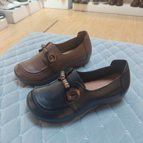 实体店女鞋2026春秋休闲风牛皮乐福鞋女圆头一脚蹬软底单鞋7918