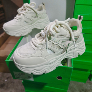 轻便8826 休闲运动鞋 实体店印象女鞋 2025网面透气老爹鞋