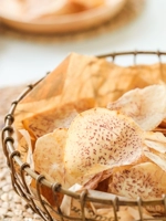 Золотой рис пин -пин -таблетки таблетки сладкие и соль таро сухой таро.