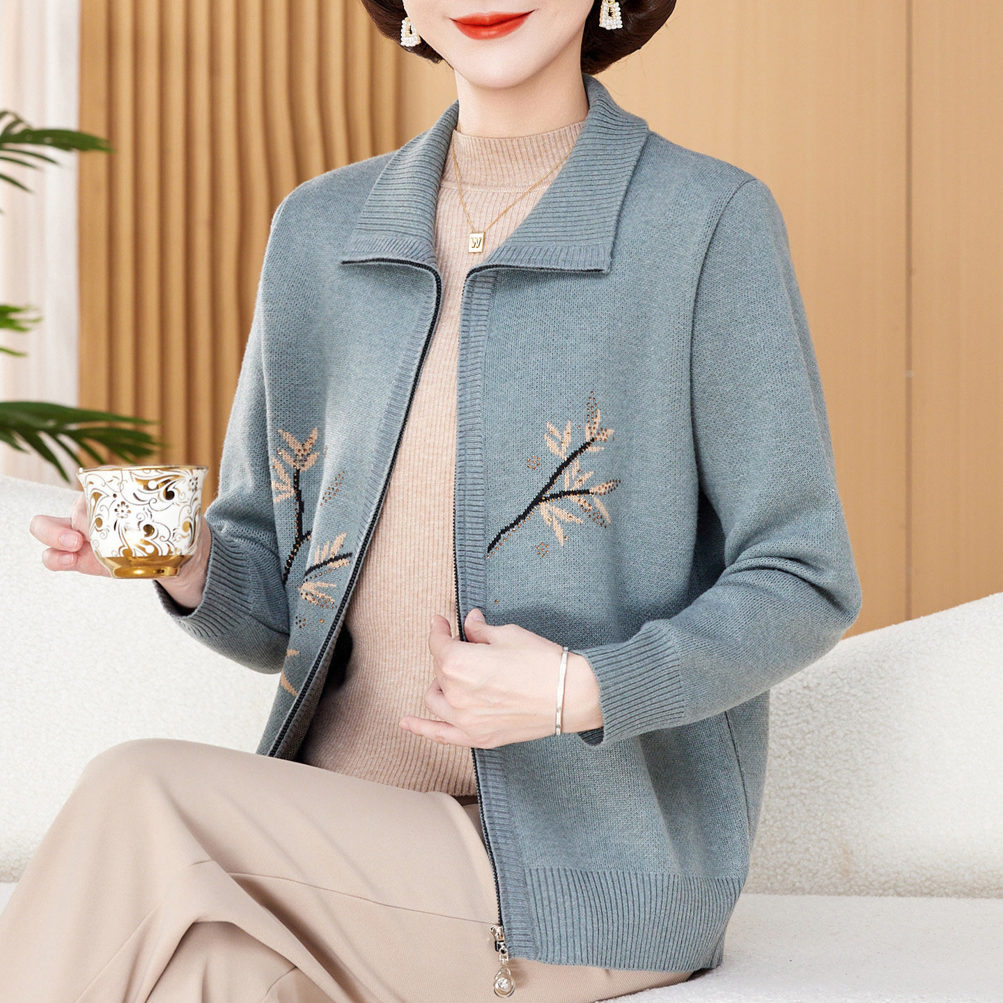 中老年妈妈秋装上衣拉链针织开衫加肥加大码女装洋气宽松翻领外套,女装/女士精品,中老年女装,淘宝优惠券,粉丝福利购,淘宝优惠卷