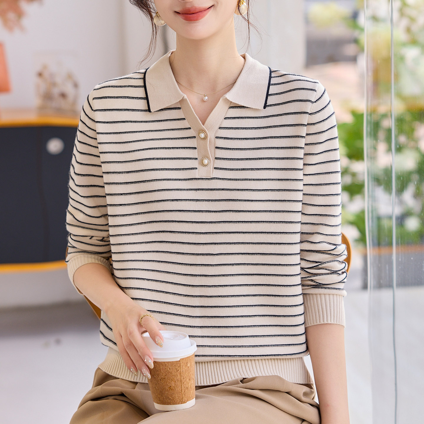 翻领条纹针织衫女秋冬加肥加大码200斤洋气中年妈妈宽松羊绒上衣