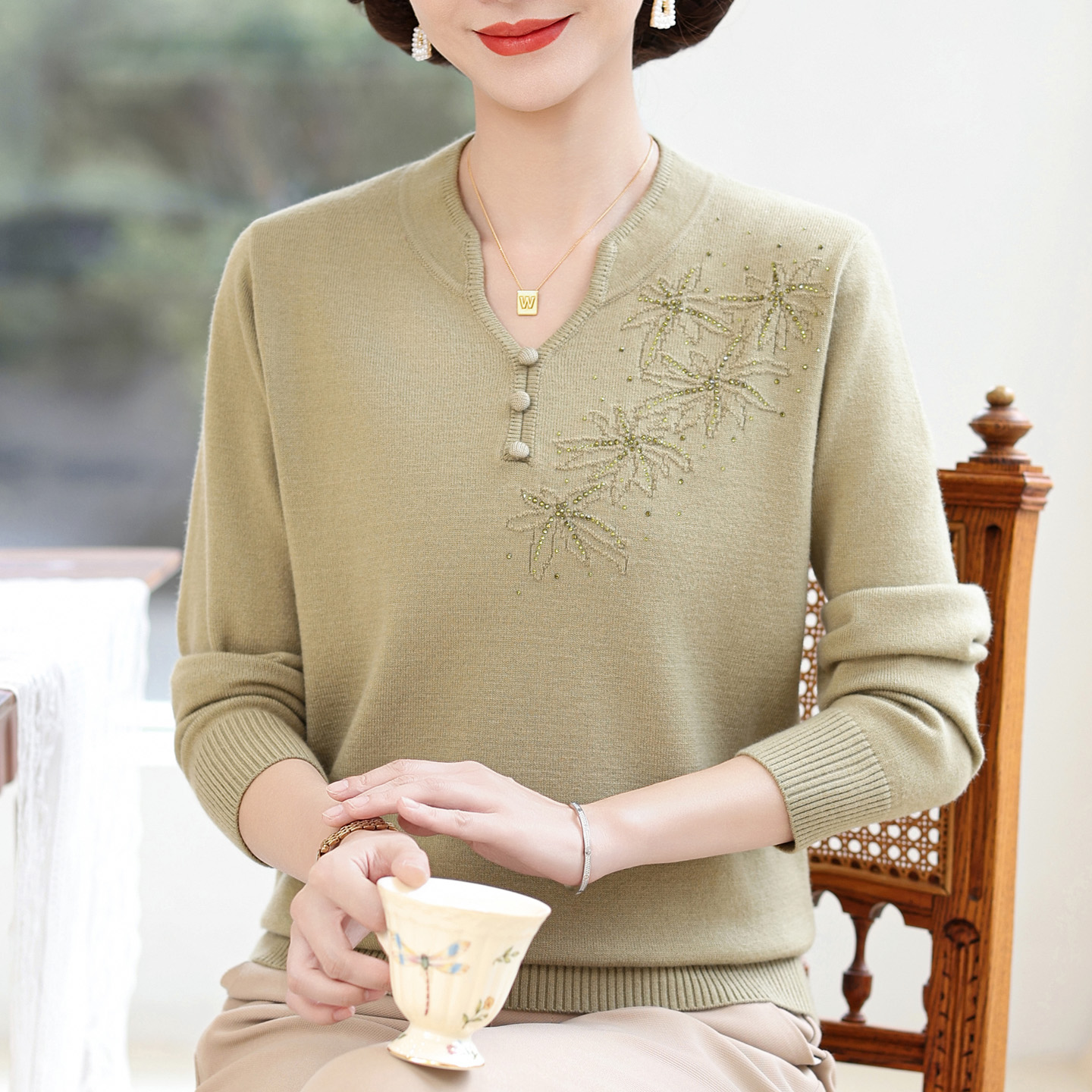 柔软亲肤洋气高贵抗起球羊绒衫