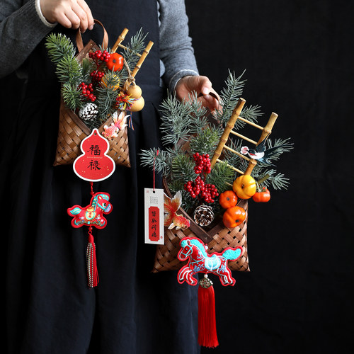 兜福原创新年春节门挂礼物