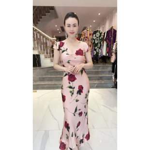 5995 研家立体斜裁优雅V领玫瑰真丝连衣裙 内外真丝一朵玫瑰