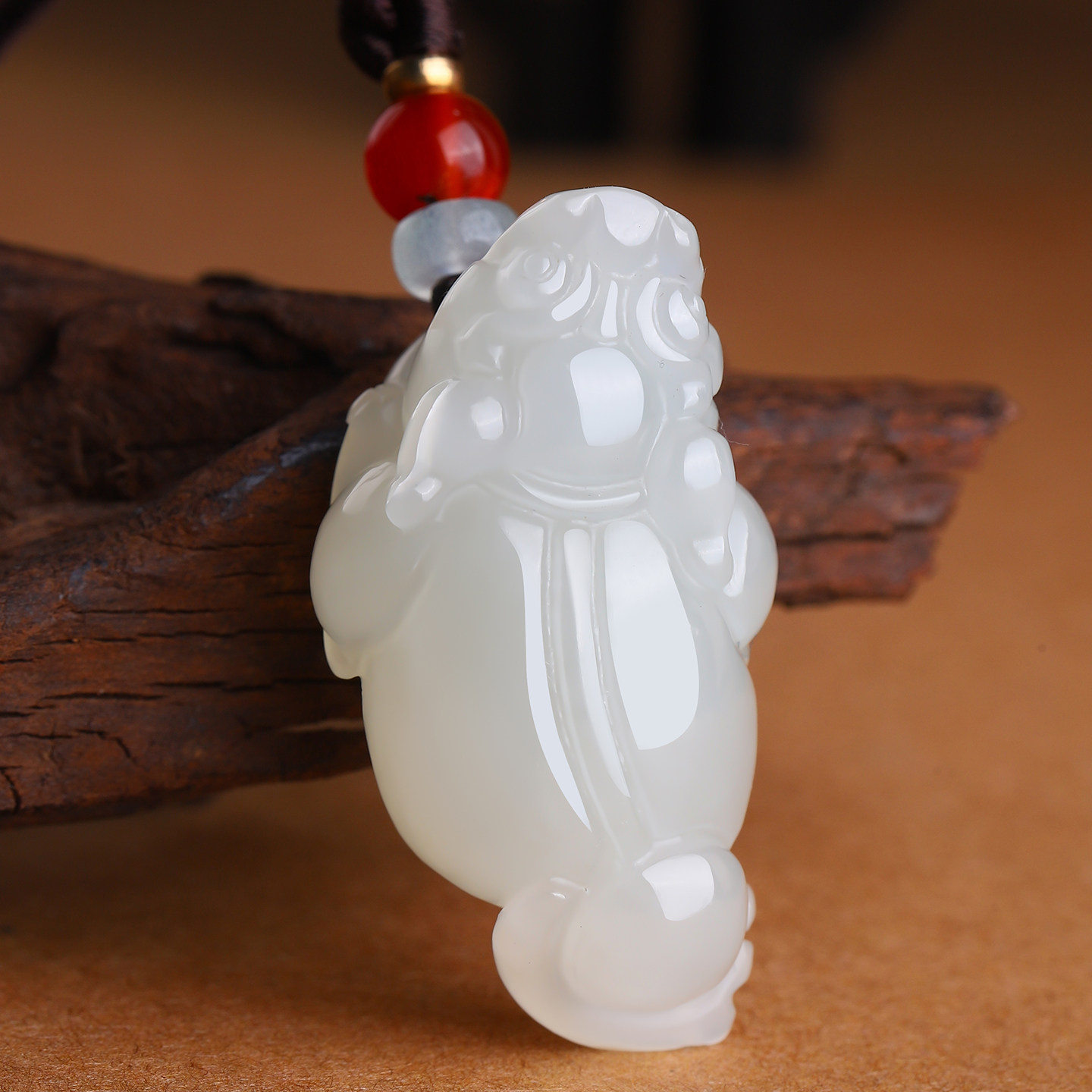 天然真品和田玉白玉金蟾玉吊坠青海料三足金蟾玉挂件男女玉佩项坠