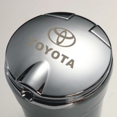 适用于丰田雷凌汉兰达霸道埃尔法RAV4凯美瑞酷路泽汽车载烟灰缸用