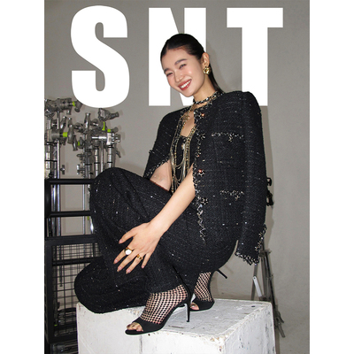 SNT “镇场子”级别的黑金高定香风外套半裙套装
