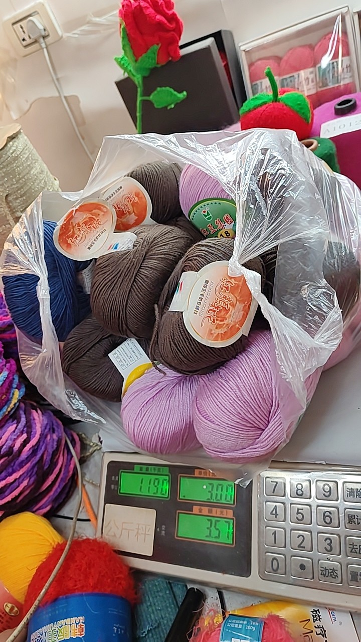 纤万家1.19公斤羊毛花包混纺纱手工编织毛线毛衣外套围巾线,服饰配件/皮带/帽子/围巾,毛线,淘宝优惠券,粉丝福利购,淘宝优惠卷