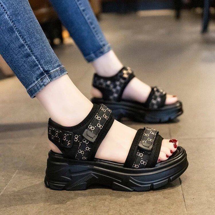 新款沙滩鞋软底运动凉鞋女厚底罗马鞋2025魔术贴防滑女年夏季休闲