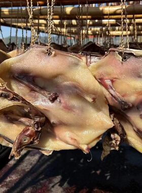 广东连州风香腊味东陂腊味当季农家腊肉腊肠腊猪脚生晒腊鸭一整只