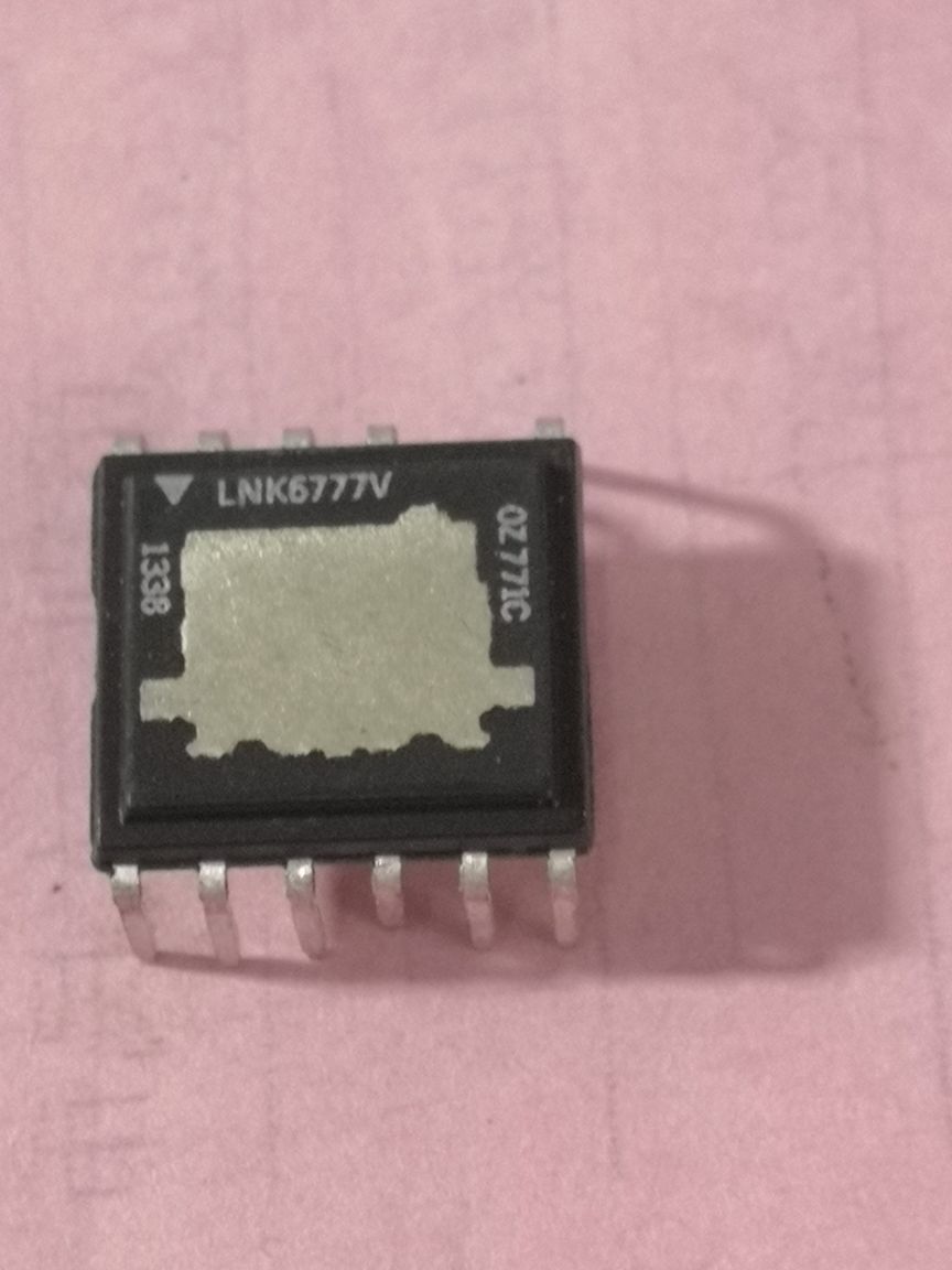LNK6777V全新原装正品液晶电源管理芯片直插尾数有带K看清楚下单