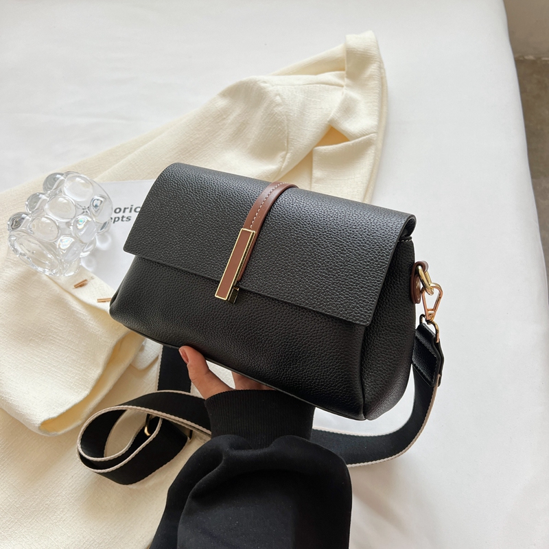 2025新款秋冬时尚百搭单肩包女休闲包包女高级感软皮斜挎包小方包