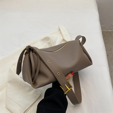This Year's Popular Women's Bags 2026 New Versatile Casual Soft Leather Shoulder Bag Large Capacity Fashionable Niche Crossbody Bag