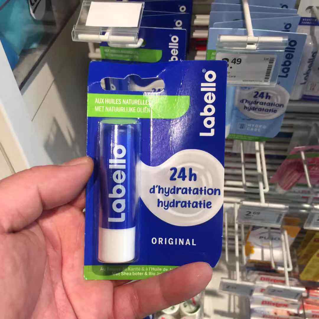 现货荷兰labello润唇膏天然儿童婴儿孕妇可用保湿滋润修护防裂在类目 尿片/洗护/喂哺/推车床, 宝宝洗浴护肤品, 宝宝护唇/润唇中 - 来自Buy2taobao.com提供专业的淘宝代购服务