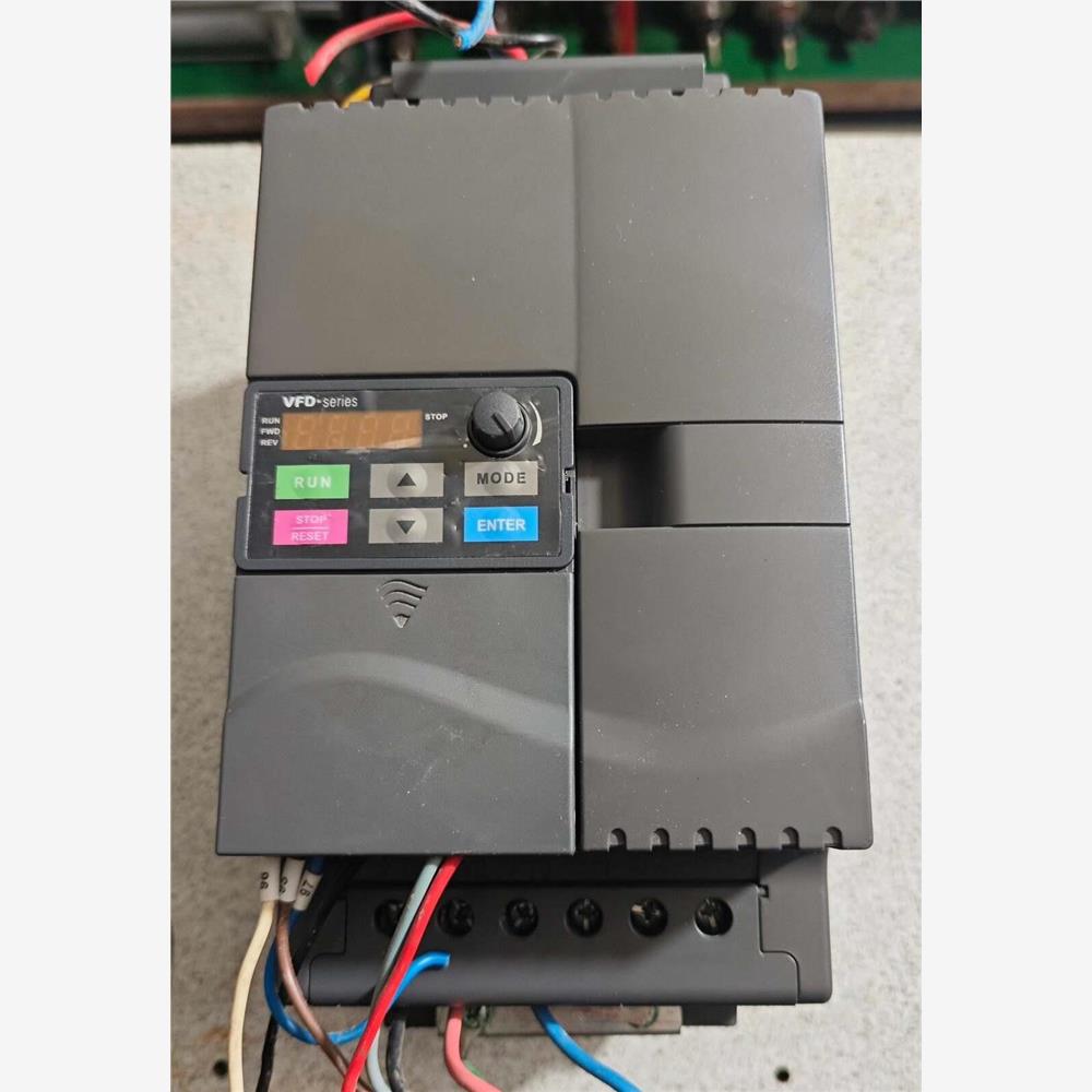 议价台达变频器VFD075E43