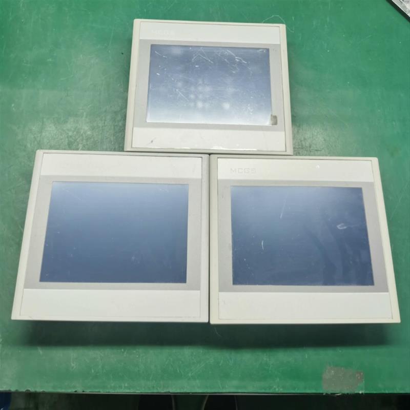 议价昆仑通态七寸屏TPC7031Ki1台边上有些发黄没议价