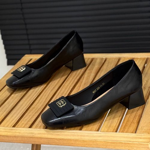 法式粗跟浅口单鞋方头高跟小皮鞋