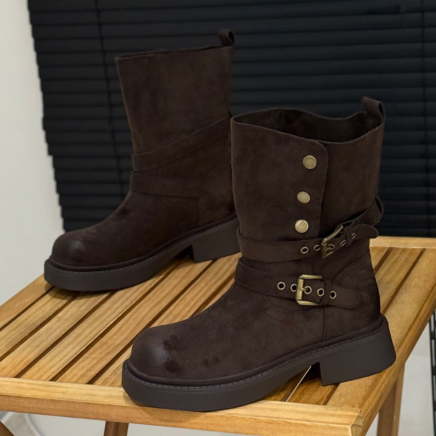皮带扣西部靴女套筒粗跟两穿绒面