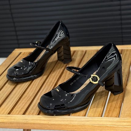 法式一字带玛丽珍鞋女2026年新款漆皮粗跟浅口单鞋7cm增高小皮鞋