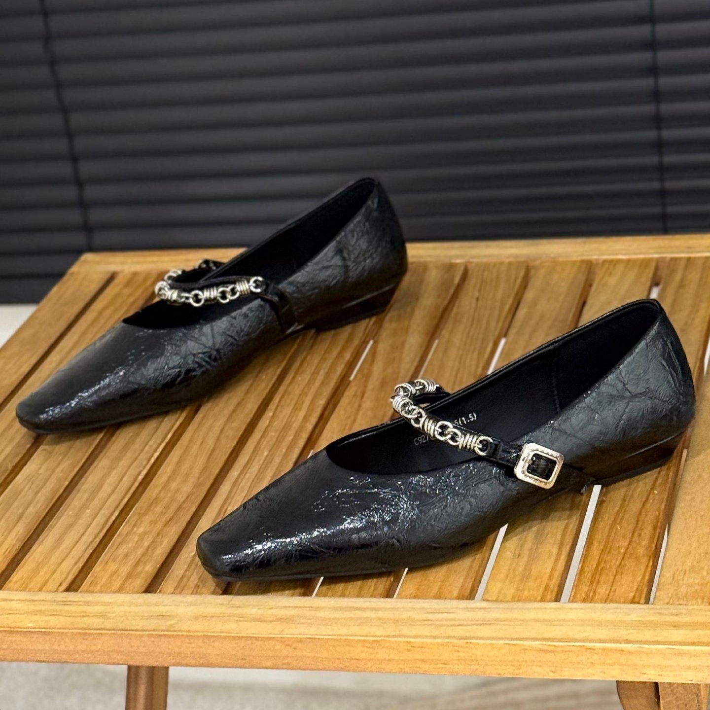 仙女风一字带玛丽珍鞋女2026春季新款链条装饰小皮鞋平底浅口单鞋,女鞋,玛丽珍鞋,淘宝优惠券,粉丝福利购,淘宝优惠卷