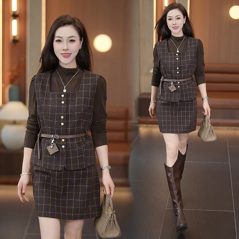 方领格子羊毛呢马甲短裙春季薄款时尚套装裙三件套2026女新款