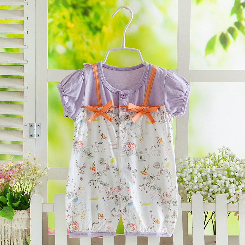 Coffret cadeau pour nouveau-né - Ref 1962853 Image 1