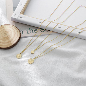 简约复古女王头像钱币项链