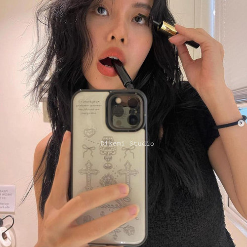 辣妹风复古甜酷手绘图腾手机壳