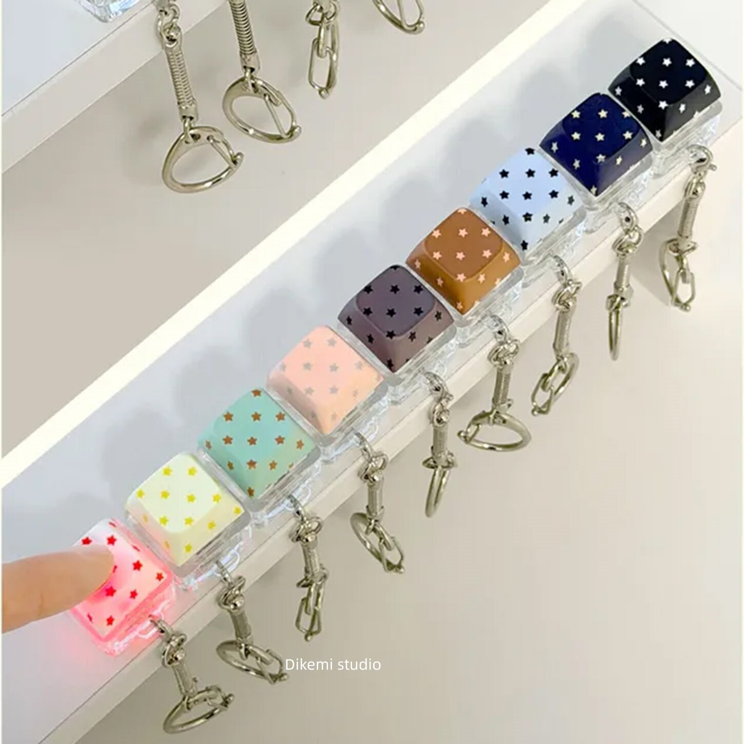 韩系ins小众Y2K彩色五角星解压键盘钥匙扣挂件airpods手机包挂件