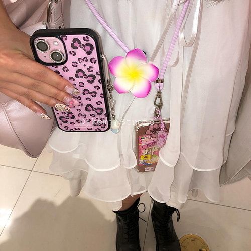 苹果17黑边壳甜美少女豹纹蝴蝶结