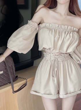 纯欲性感辣妹一字领上衣露肩短款衬衣女高腰抽绳阔腿短裤洋气套装