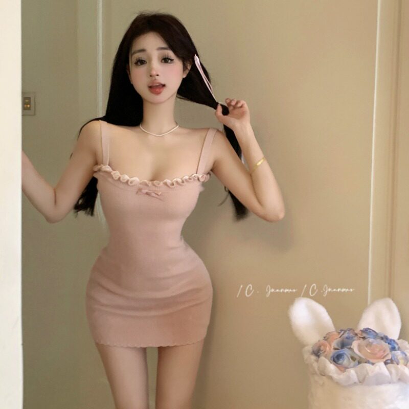 纯欲性感甜美辣妹针织吊带连衣裙女秋冬季紧身显瘦气质包臀短裙子