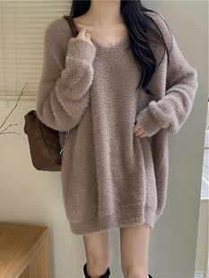 黑色软糯水貂绒毛衣女秋冬高级感超好看V领宽松内搭打底上衣加厚