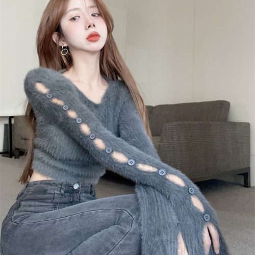 辣妹软糯设计感纽扣破洞针