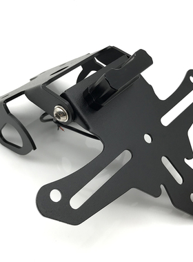 适用于YAMAHA XSR155 摩托车改装件带灯车牌架折叠短牌照架短尾架